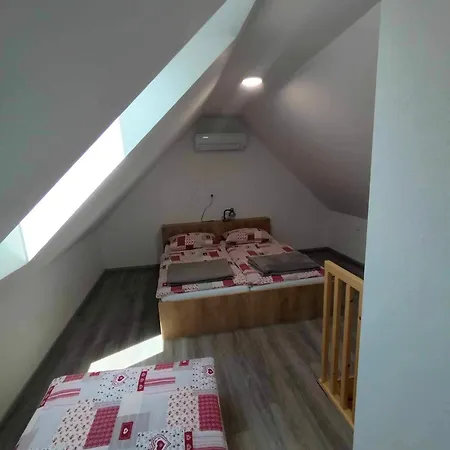 Soklic Apartment *